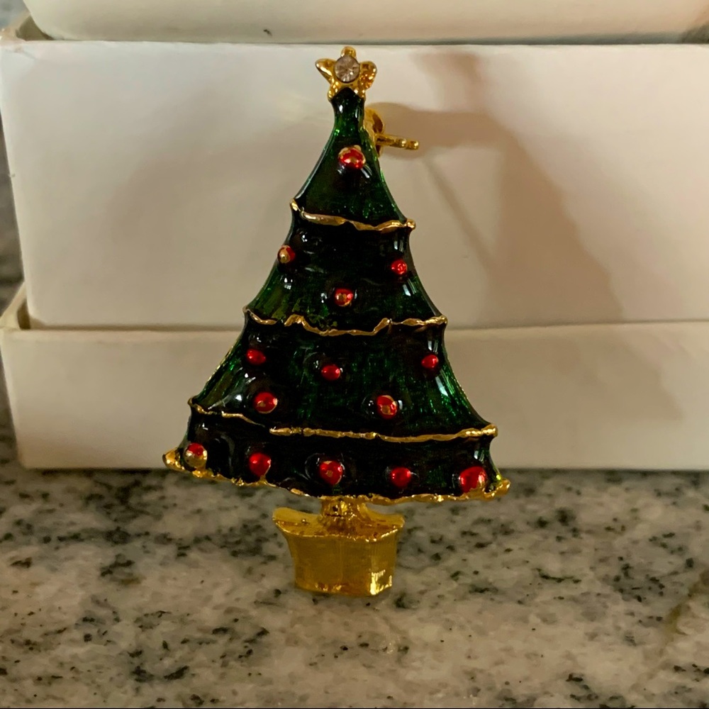 Christmas Tree 🎄 Pin